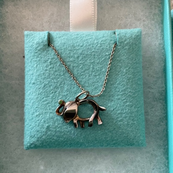 Tiffany & Co. Save The Wild Elephant Tsavorite Gem Necklace NWT - Picture 2 of 6